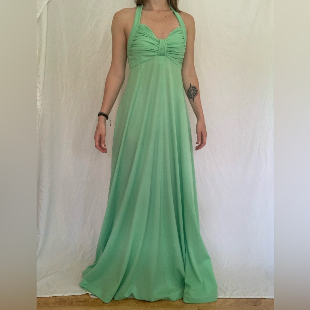70's Green Maxi Halter Dress/ 1970's Backless Halter Dress